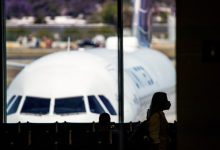 Photo of FAA investigating close call involving United Airlines plane and Black Hawk helicopter in California